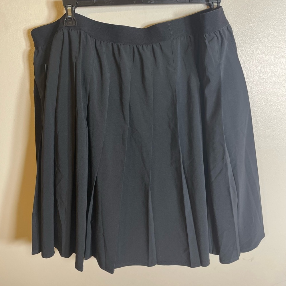 Torrid Tech Jersey Pleated Active Skirt with Shorts 6X - Picture 4 of 4